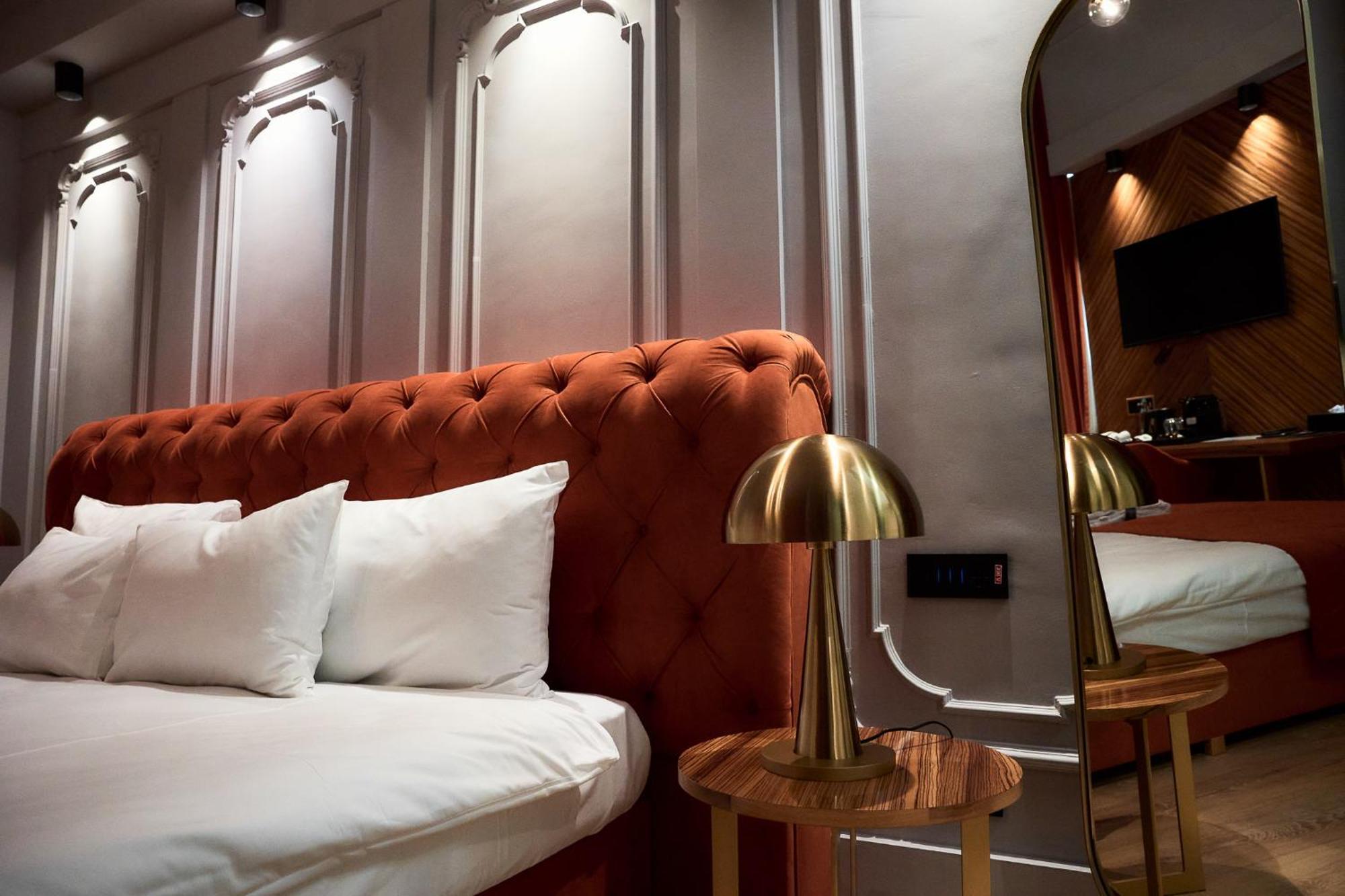 Hotel Viena サトゥ・マーレ エクステリア 写真