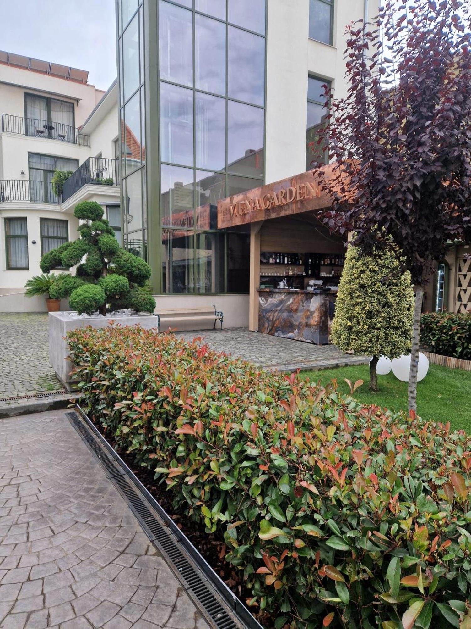 Hotel Viena サトゥ・マーレ エクステリア 写真
